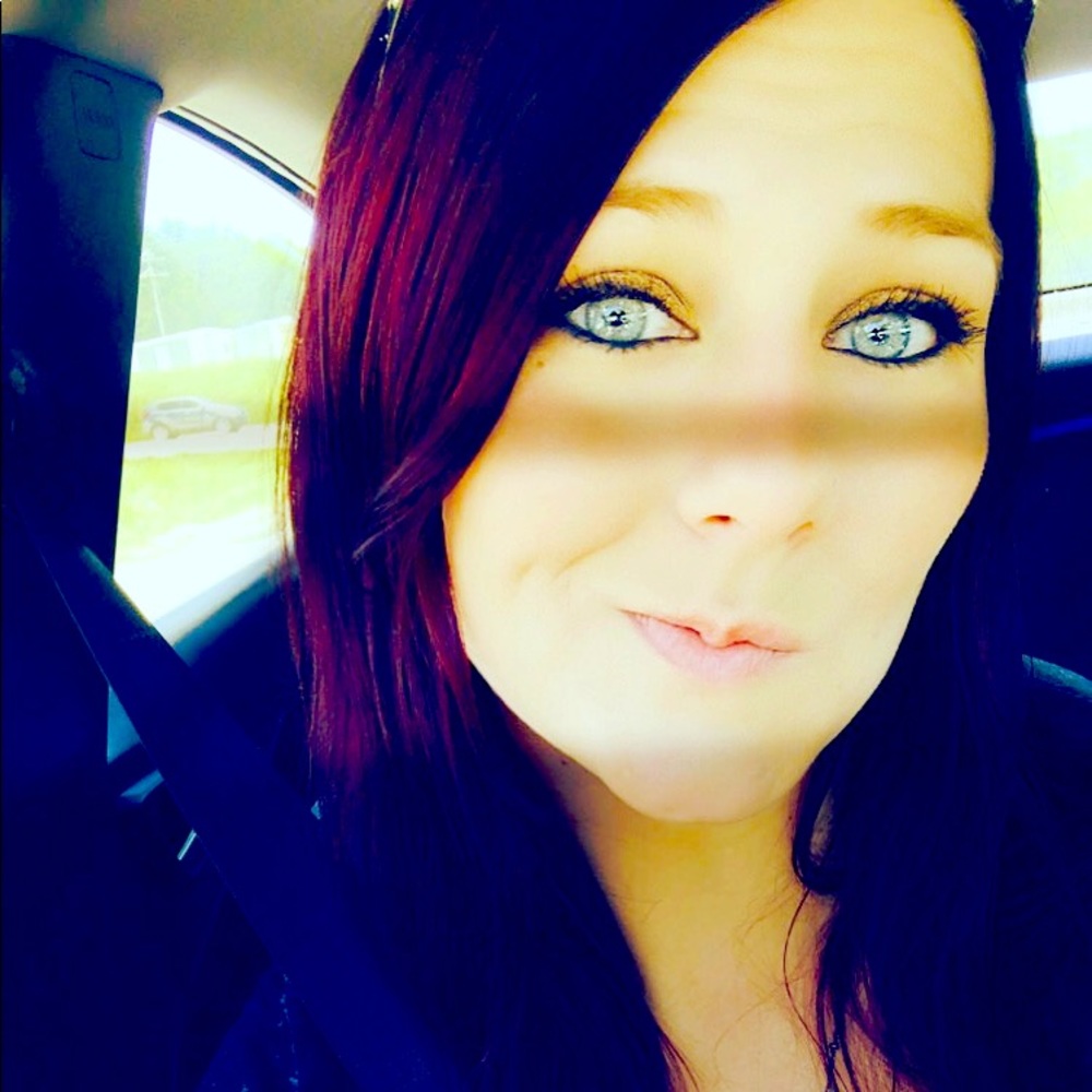 Meet your Posher, Lauren